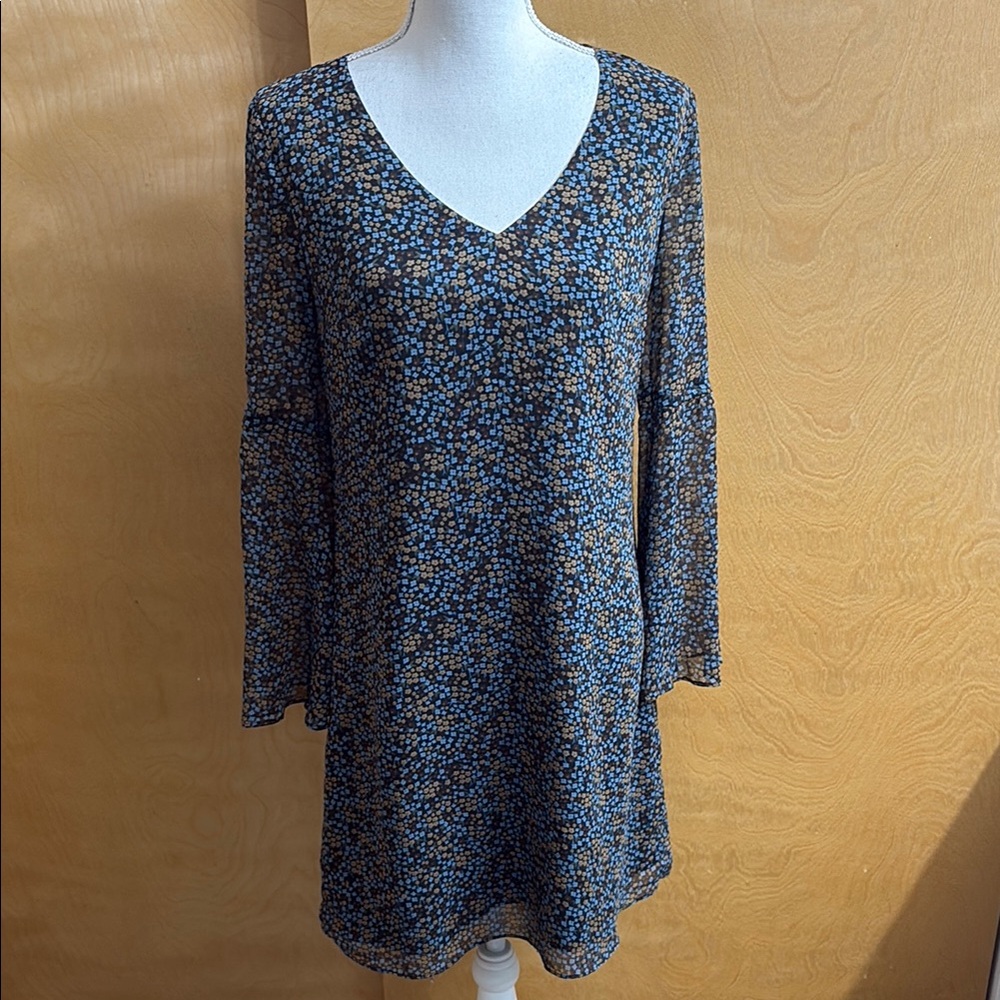 Cabi Floral Bell Sleeve V-Neck Front Dress Size XS